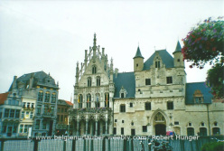 Mechelen Stadhuis und Grote Markt