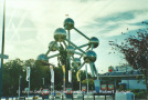 Atomium von Metro Station Heysel aus gesehen